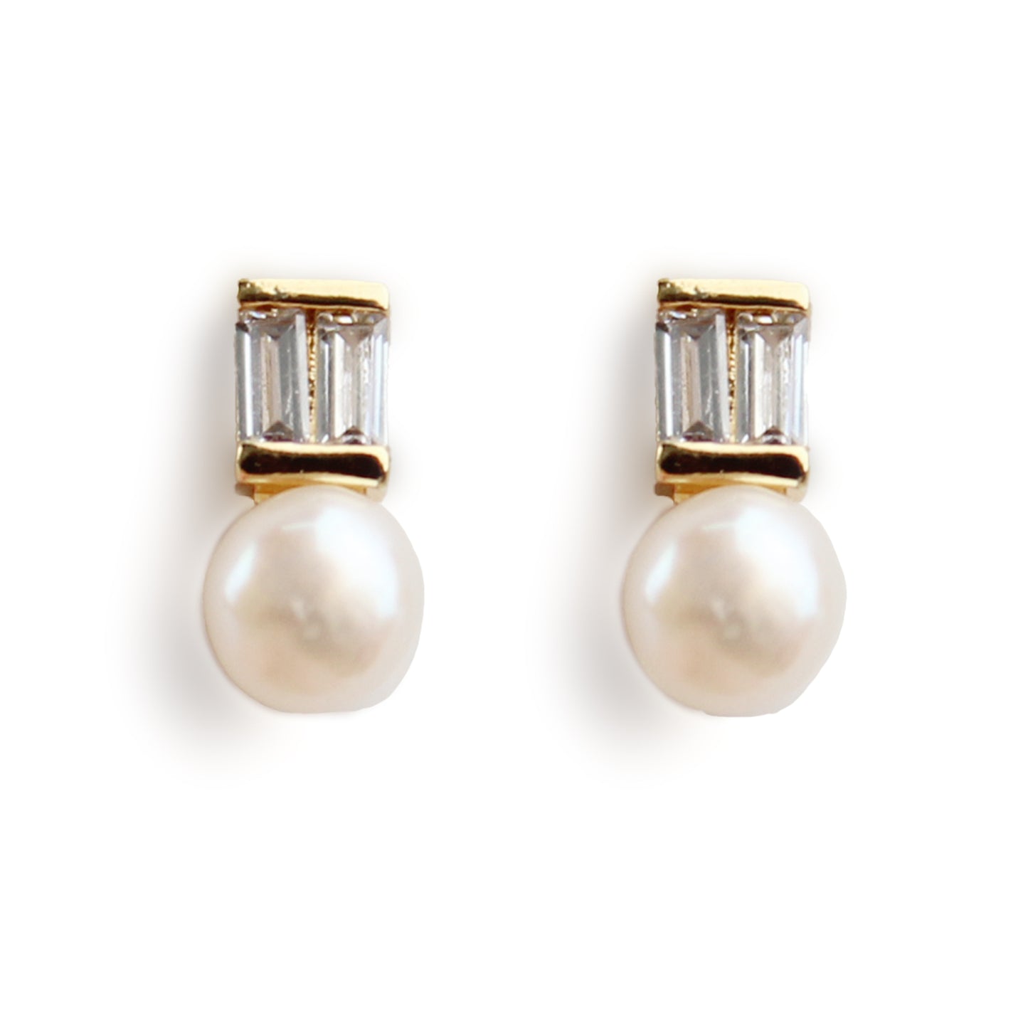 14K Gold-Plated Zirconia and Pearl Stud Earrings with 925 Silver Posts – Elegant Gift-Ready Jewelry for Young Women, Perfect for Parties, Balls and Birthdays