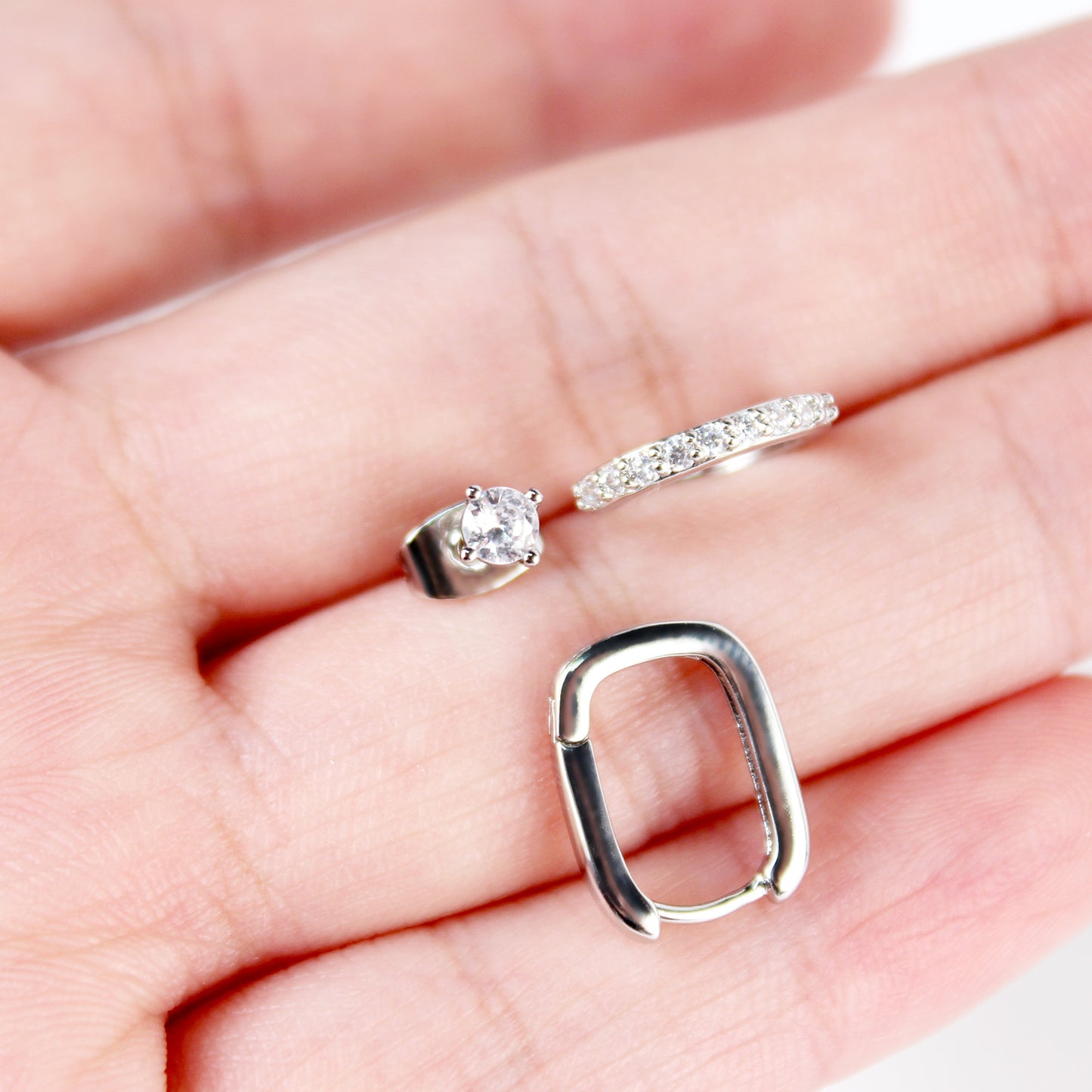 3-Piece Mix & Match Single Earrings Set in Silver Tone with 925 Silver Posts – Stylish Ear Jewelry for Young Women, Perfect for Parties, Birthdays and Gift Giving in Elegant Gift Box