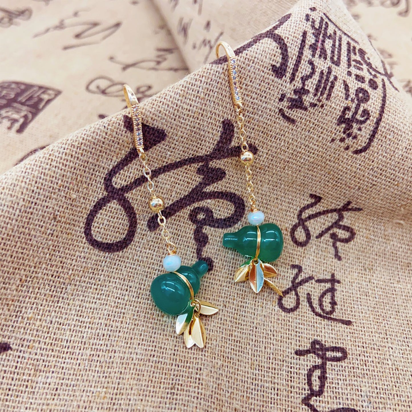Chinesische Agate Kürbis Ohrringe – Grüner Achat, Süßwasserperle & 14K Vergoldung, 925 Silberstift, Glückssymbol für Damen
