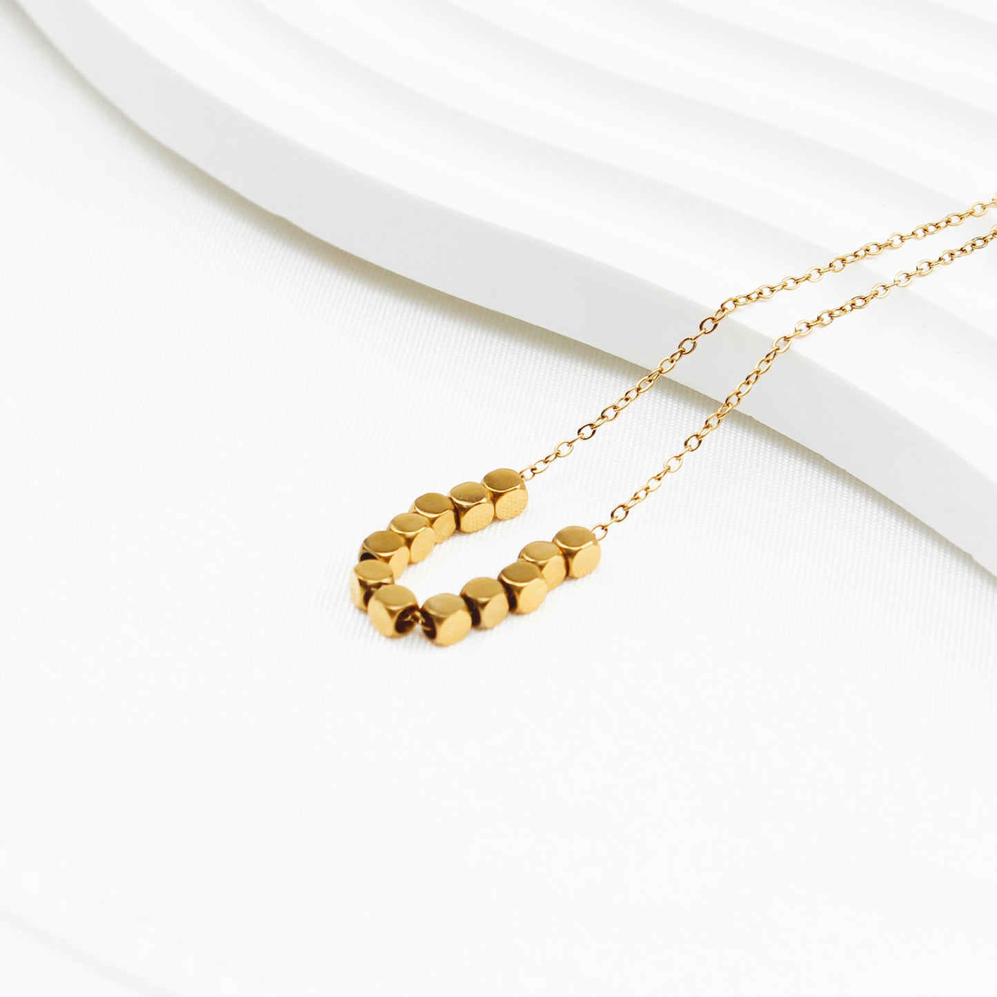 Gold-Plated Titanium Steel Necklace for Women – Minimalist Geometric Cubes, Delicate Chain, Ideal for Everyday & Special Occasions