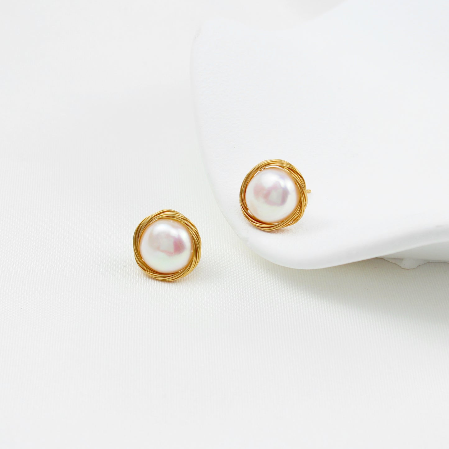 Klassische 14K vergoldete Perlenohrringe mit Drahtwicklung β Antiker Stil, Elegantes & Zeitloses Design
