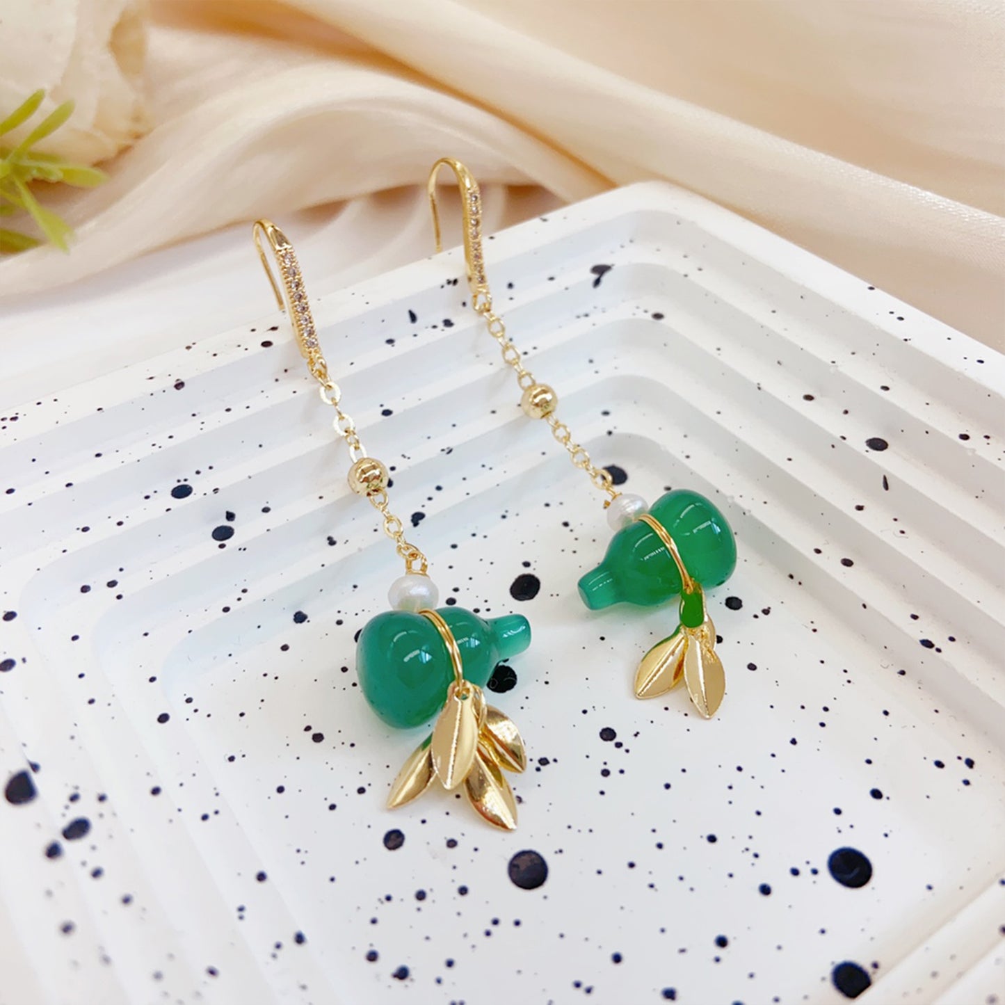 Chinesische Agate Kürbis Ohrringe – Grüner Achat, Süßwasserperle & 14K Vergoldung, 925 Silberstift, Glückssymbol für Damen