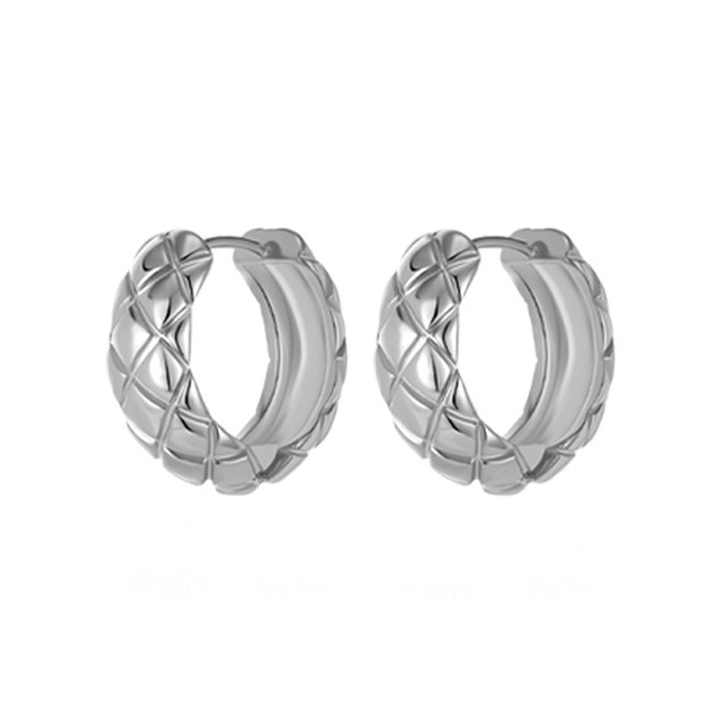 Small Silver Rhombus Hoop Earrings – 1.4 cm Geometric Design for Women, Ideal for Everyday & Special Occasions