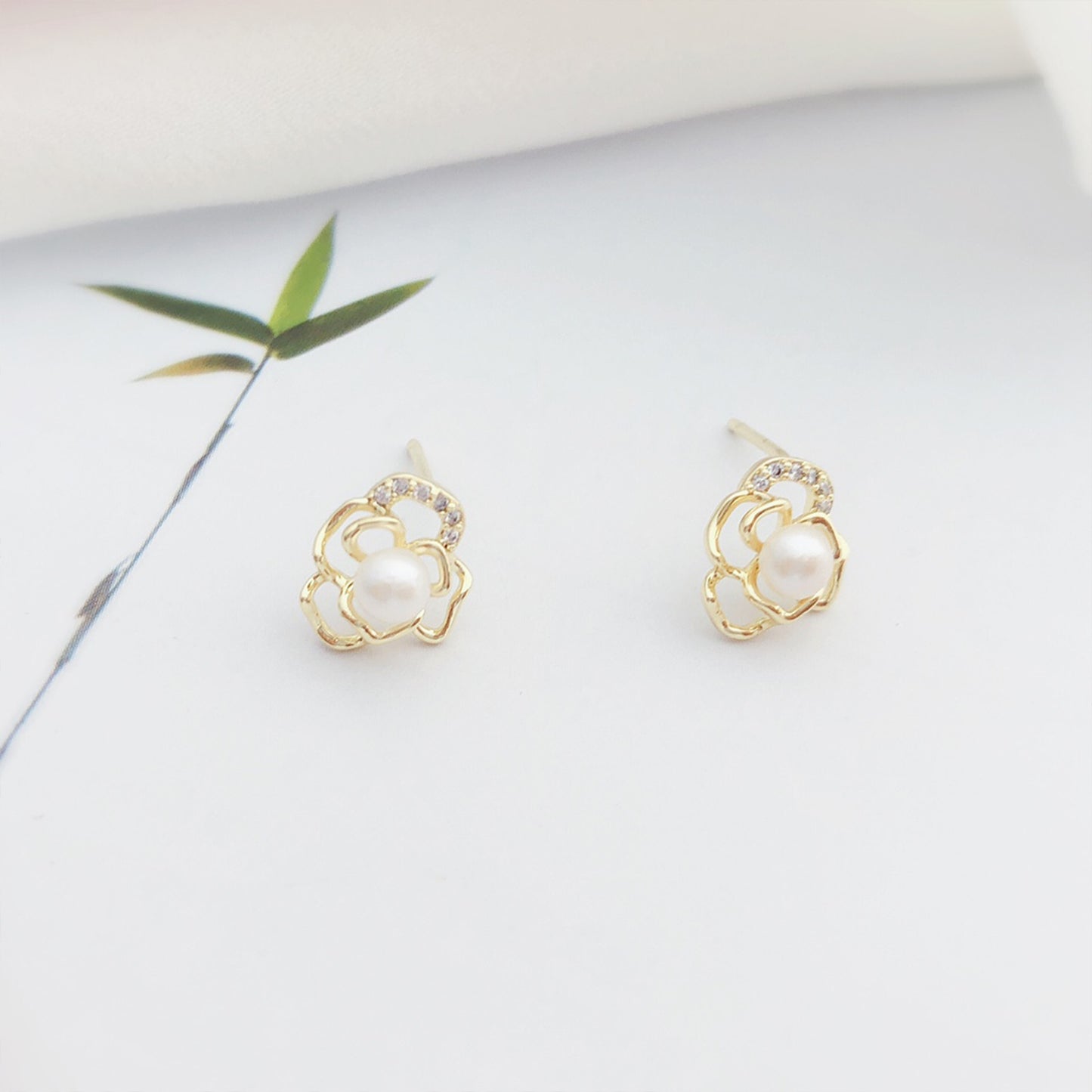Blumen Perlen Ohrringe – Zartes Design für junge Frauen 🌼✨
