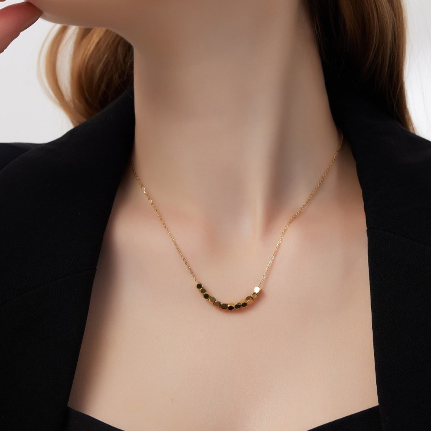 Gold-Plated Titanium Steel Necklace for Women – Minimalist Geometric Cubes, Delicate Chain, Ideal for Everyday & Special Occasions