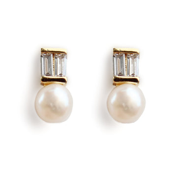 Minimalist Zircon & Pearl Stud Earrings – 14K Gold Plated with 925 Silver Posts for Women 💎