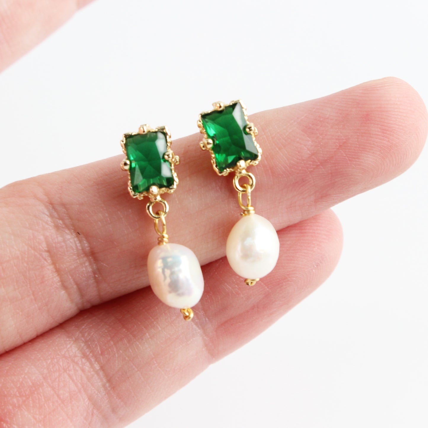 14K Gold-Plated Green Agate and Freshwater Pearl Earrings with 925 Silver Posts – Elegant Gift Jewelry for Young Women