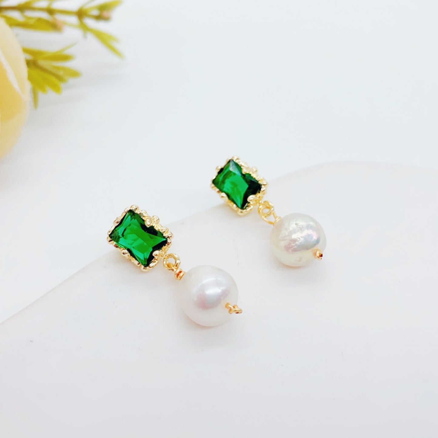 14K Gold-Plated Green Agate and Freshwater Pearl Earrings with 925 Silver Posts – Elegant Gift Jewelry for Young Women