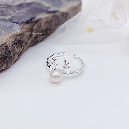 Schneemobil Rentier Perlenring – Verstellbarer Offener Ring, Silberbeschichtung & Weiße Süßwasserperle, Eleganter Damenring