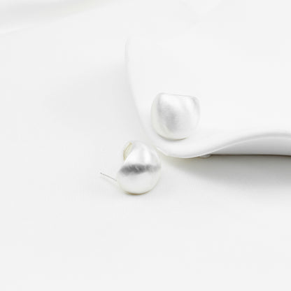 Matte Silver Bean-Shaped Stud Earrings for Women – Elegant Metal Earrings, Ideal for Office, Everyday & Parties