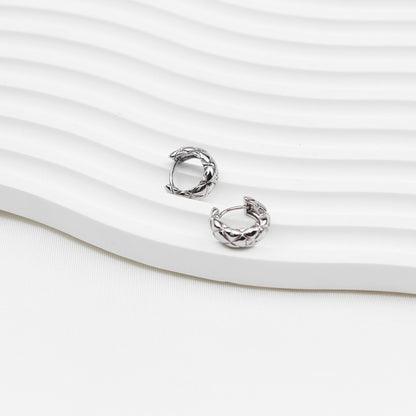 Small Silver Rhombus Hoop Earrings – 1.4 cm Geometric Design for Women, Ideal for Everyday & Special Occasions