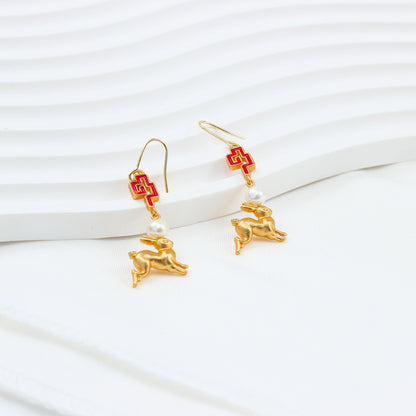 Chinesische Wolkenmuster & Sprunghase Ohrringe – 14K Vergoldet, 925 Silberstift, Perlen, Glück & Vitalität Schmuck für Damen