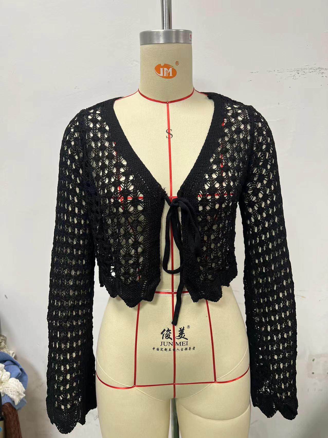 NZ-C00321009 2024 New foreign trade sunscreen hollow V-neck casual lace-up horn long-sleeved cardigan
