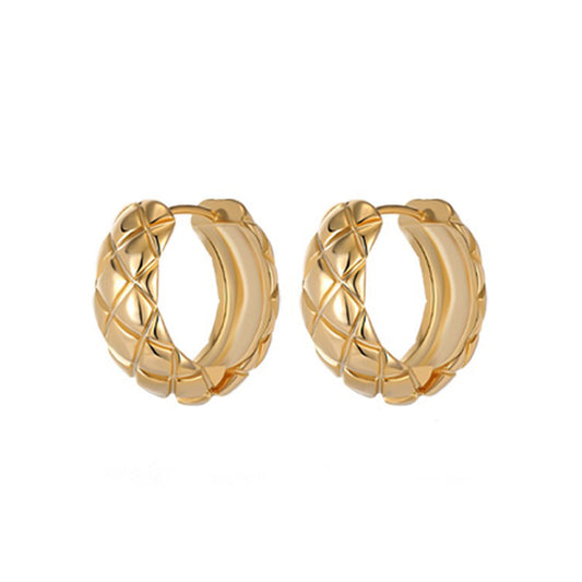 Small Gold Rhombus Hoop Earrings – 1.4 cm Geometric Design for Women, Ideal for Everyday & Special Occasions
