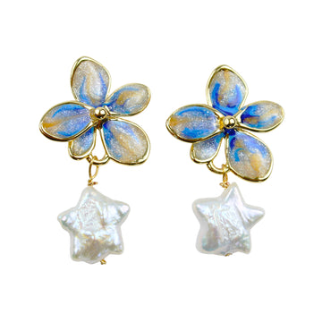 Blauer Blumenstern Perlen Ohrstecker – 14K vergoldet, Emaille & Süßwasserperle mit 925 Silberstift, eleganter hypoallergener Ohrschmuck für Damen