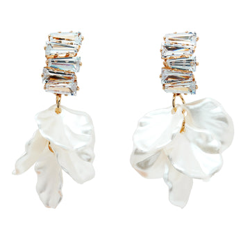 Elegant Shell-Inspired Drop Earrings – Lightweight Resin Design with 925 Silver Posts, Perfect for Everyday, Office & Special Occasions