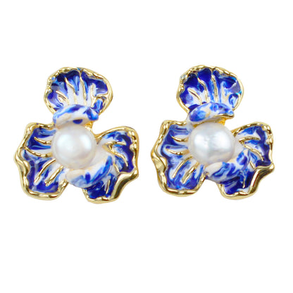 Elegante blaue Blütenblatt-Ohrringe mit Perle – 14K vergoldete Emaille Ohrstecker mit 925 Silberstift für Damen
